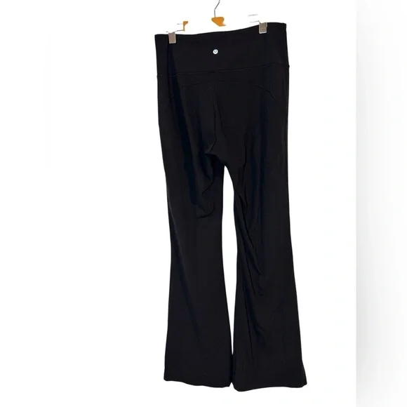 Lululemon Groove Super High Rise Flared Pant - Size 12 - Picture 4 of 9